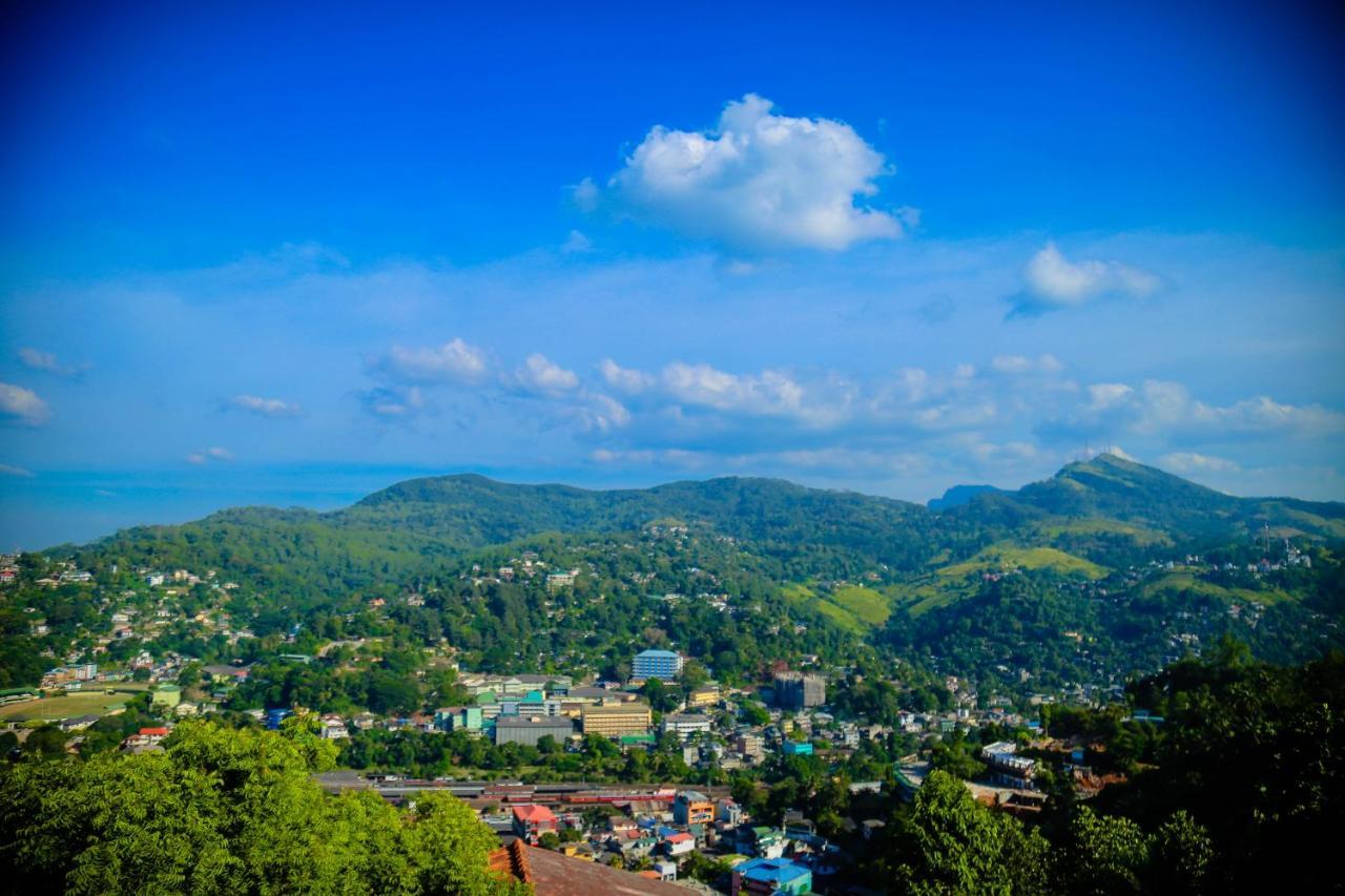 The Views Kandy - 360 Mountain View ภายนอก รูปภาพ
